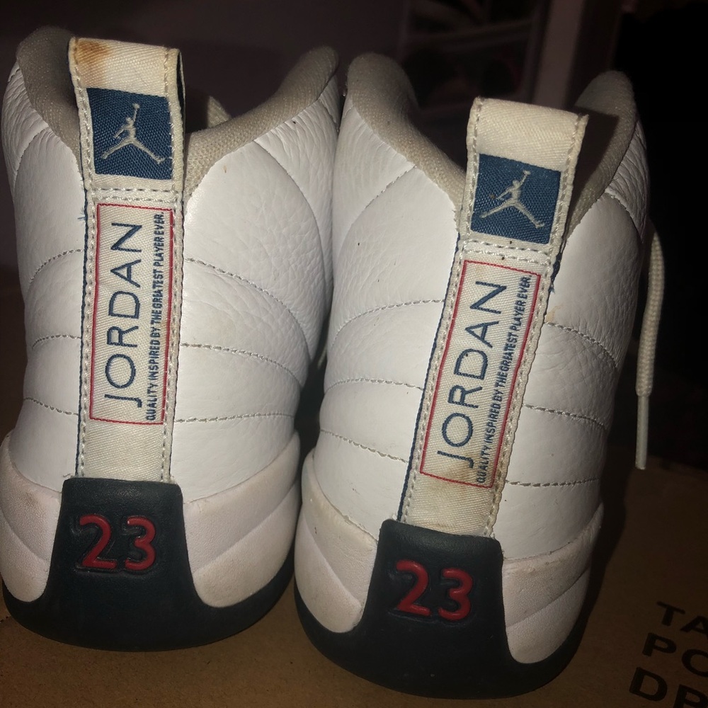 Jordan 12 - Picture 2 of 4